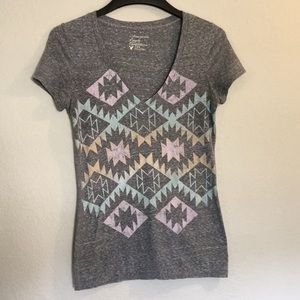 American Eagle V-Neck T-shirt